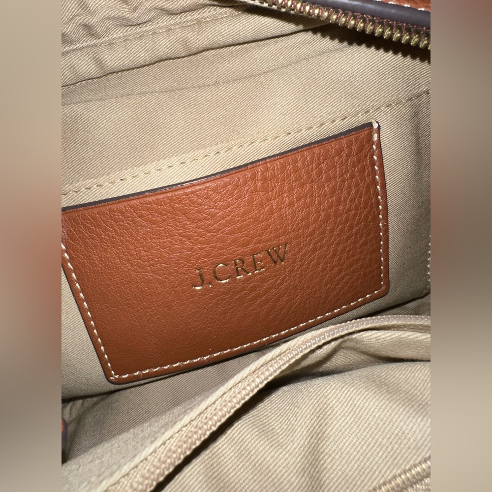 J. Crew ‘Signet’ Leather Crossbody Purse in Saddle Lock & Key - Picture 13 of 16